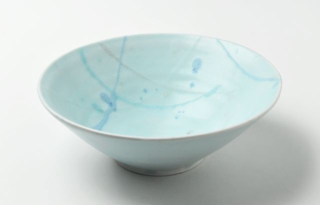 鈴木重孝 14 トルコペールブルー釉打ち水文7寸鉢 ｜ 暮らしのうつわ