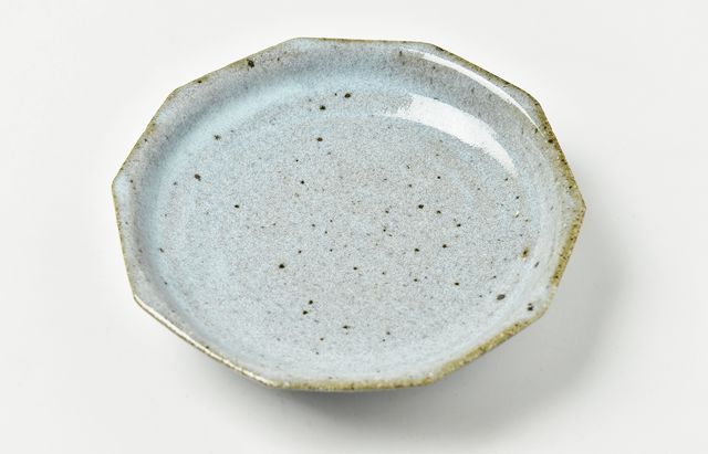 古賀雄二郎 十角深皿5寸 藁灰釉【H】 ｜ 暮らしのうつわ花田 和