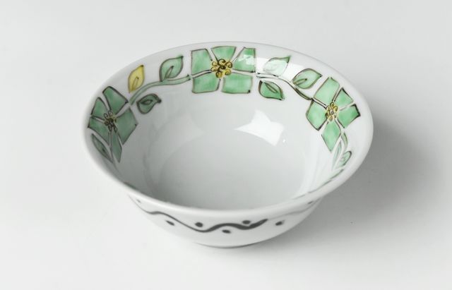 横井佳乃 14 4.5寸鉢 色絵 花めぐり ｜ 暮らしのうつわ花田 和食器 通販