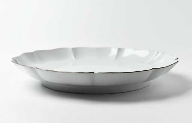水野克俊 27 白磁口紅輪花盤 ｜ 暮らしのうつわ花田 和食器 通販