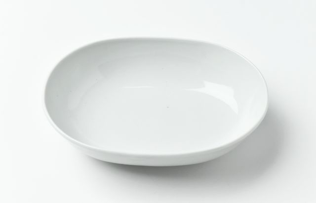 水野克俊 白磁楕円小鉢（小判形） ｜ 暮らしのうつわ花田 和食器 通販