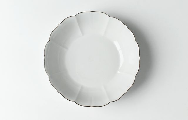 水野克俊 53 白磁口紅八弁輪花小鉢 ｜ 暮らしのうつわ花田 和食器 通販