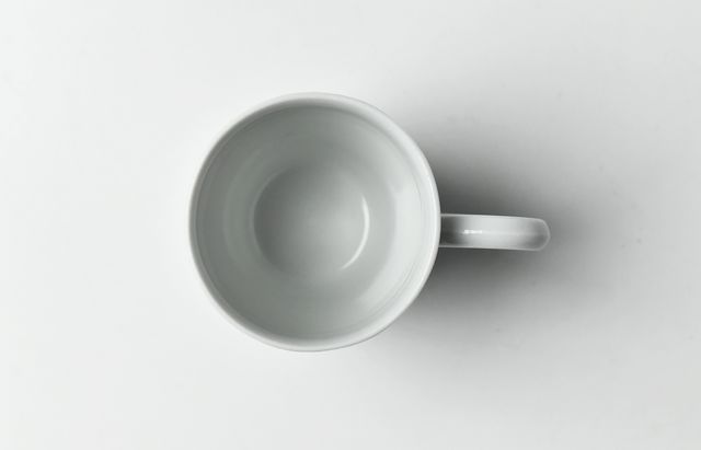 水野克俊 35D 白磁ぐい呑 ｜ 暮らしのうつわ花田 和食器 通販
