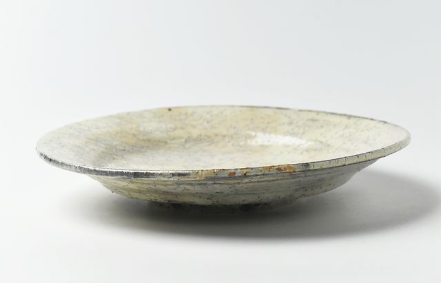 工藤和彦 200 白樺ホワイト8寸リム皿 ｜ 暮らしのうつわ花田 和食器 通販