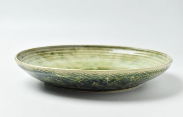 雪ノ浦裕一 16 緑釉花文皿 ｜ 暮らしのうつわ花田 和食器 通販