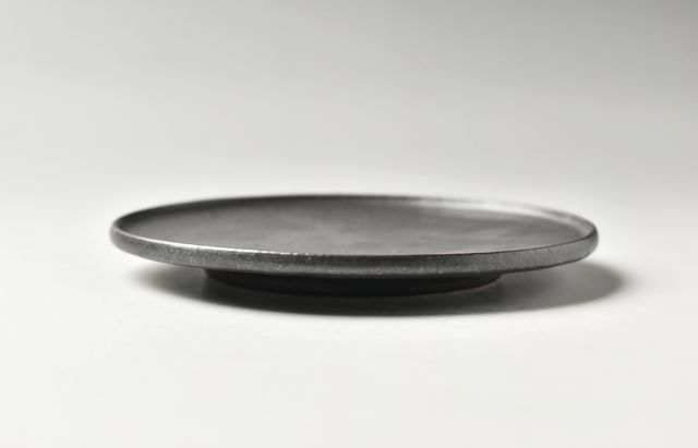 杉本寿樹 黒マット折縁4寸皿｜和食器 通販 暮らしのうつわ 花田