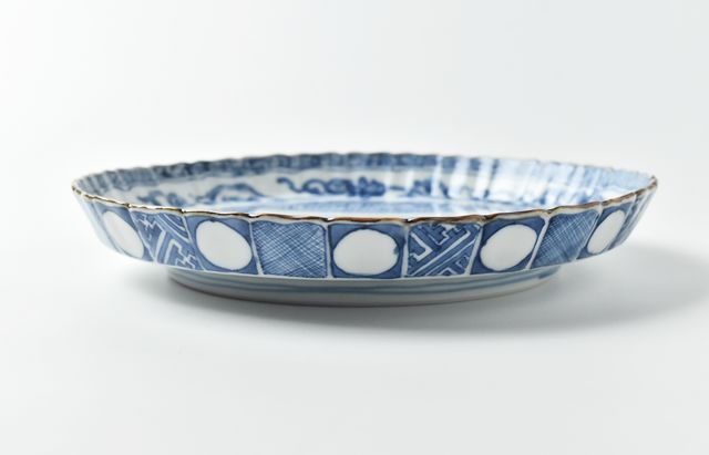 西納三枝 染付祥瑞手色紙松竹梅8寸皿 ｜ 暮らしのうつわ花田 和食器 通販