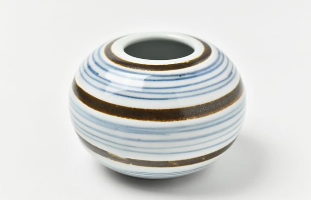 宮岡麻衣子　リムプレート　計8枚　染付洋花文皿 宮岡麻衣子 リムプレート 計8枚 染付洋花文皿 宮岡麻衣子 リム