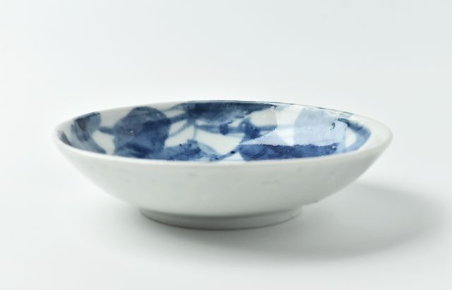 中尾万作 52 染付ひさご4.5寸皿 ｜ 暮らしのうつわ花田 和食器 通販