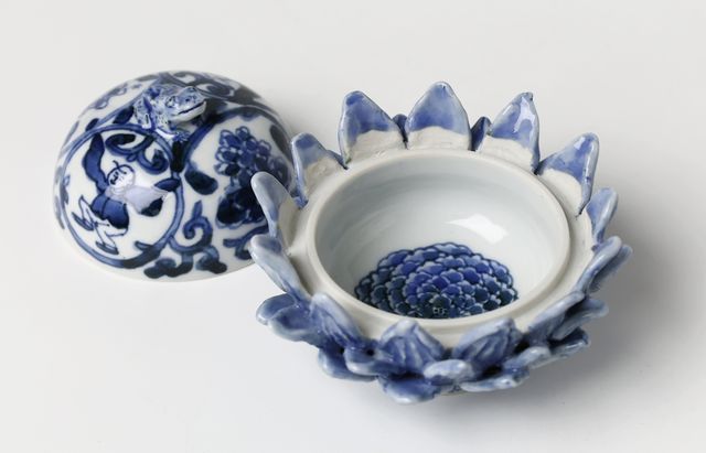 浦陽子 15 祥瑞蓮華唐子図蓋物（蛙） ｜ 暮らしのうつわ花田 和食器 通販