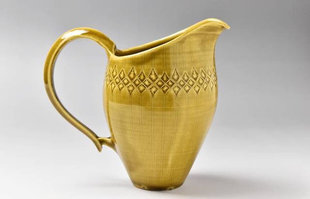 増渕篤宥 61 黄釉釉象嵌ピッチャー ｜ 暮らしのうつわ花田 和食器 通販