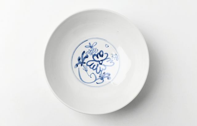 水垣千悦 83 染付6寸鉢 花 ｜ 暮らしのうつわ花田 和食器 通販
