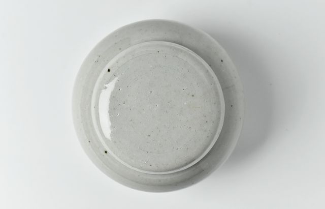 日高伸治 4 青白磁蓋付薬壺 大 ｜ 暮らしのうつわ花田 和食器 通販