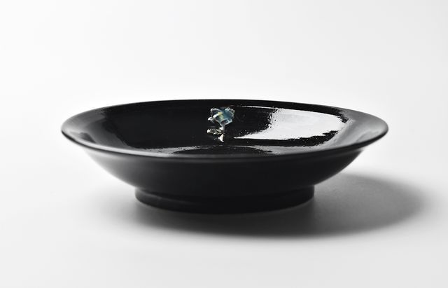 矢島操 1C 黒地イロエ彩はりつけ文小皿 ｜ 暮らしのうつわ花田 和食器 通販