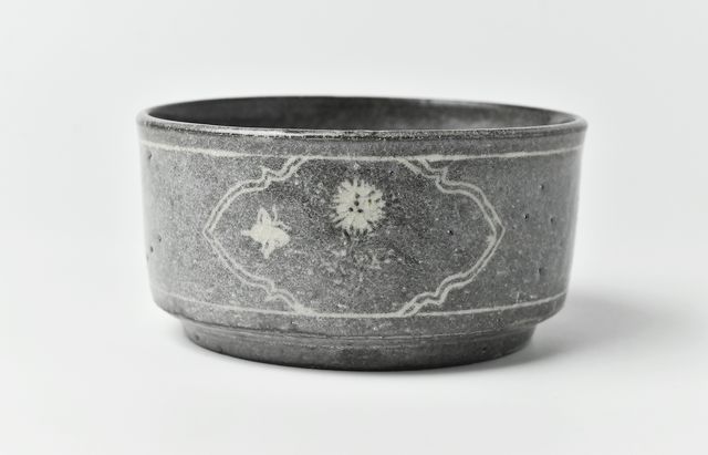 土本訓寛・久美子 16D 象嵌筒鉢 ｜ 暮らしのうつわ花田 和食器 通販