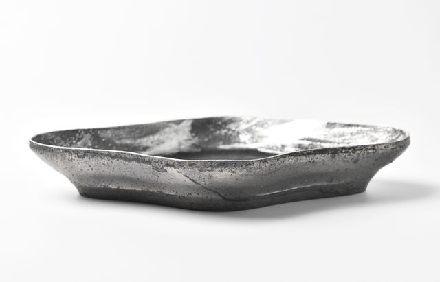 山本哲也 27 sabi-刷毛目銀彩木瓜形皿 ｜ 暮らしのうつわ花田 和食器 通販