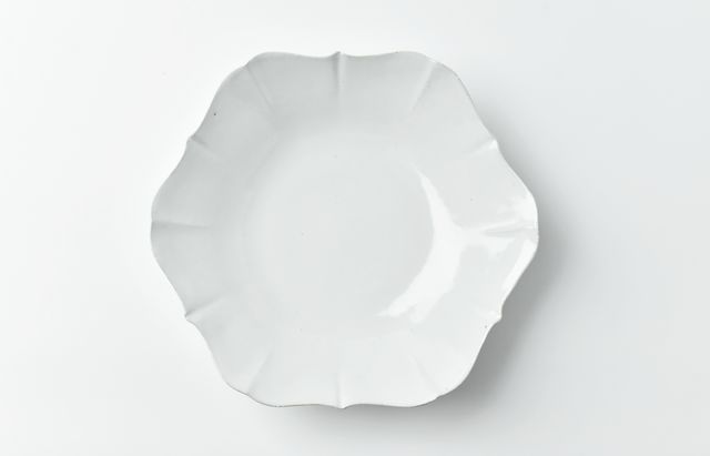 山本哲也 18 白釉稜花鉢 ｜ 暮らしのうつわ花田 和食器 通販