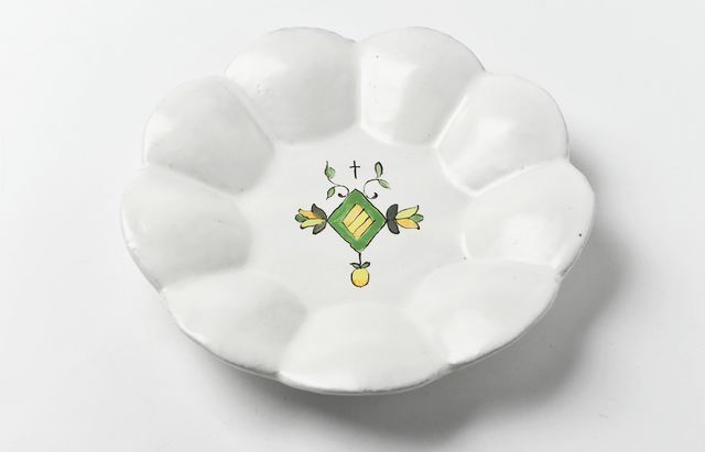 安部太一 1D 白釉色絵輪花皿九弁【202605】 ｜ 暮らしのうつわ花田 和