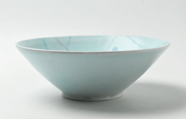 鈴木重孝 14 トルコペールブルー釉打ち水文7寸鉢 ｜ 暮らしのうつわ