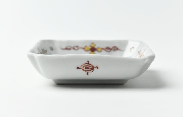 正木春蔵 色絵染附 更紗文隅入角小皿 ｜ 暮らしのうつわ花田 和食器 通販