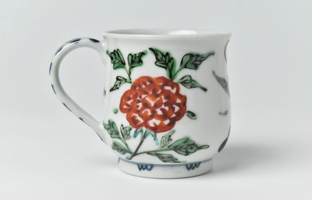 正木春蔵 色絵染附 草花文マグカップ ｜ 暮らしのうつわ花田 和食器 通販