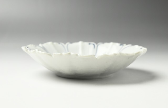 ほたる窯 染付コスモス皿 ｜ 暮らしのうつわ花田 和食器 通販