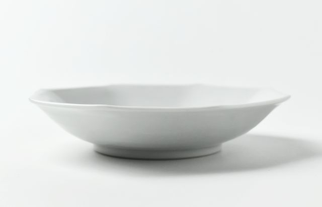 花田オリジナル 白磁八角皿【H】 ｜ 暮らしのうつわ花田 和食器 通販