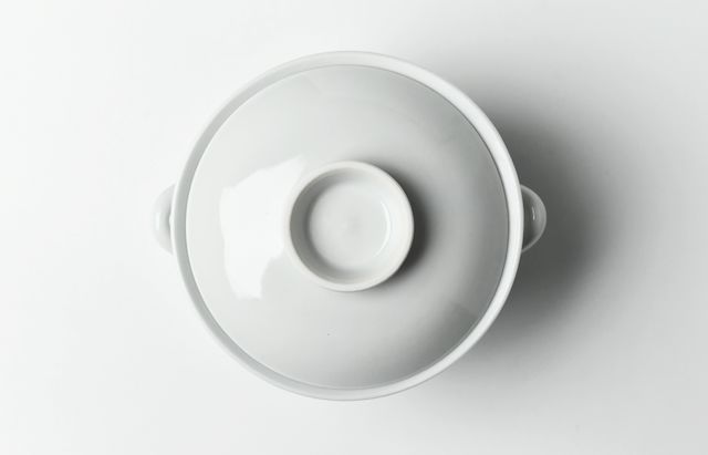 水野克俊 62 白磁手付蓋物 ｜ 暮らしのうつわ花田 和食器 通販
