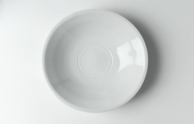 水野克俊 31 白磁丸紋7寸鉢 ｜ 暮らしのうつわ花田 和食器 通販