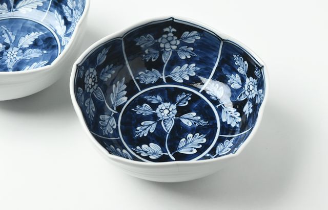 海野裕 31 白抜花文輪花鉢 ｜ 暮らしのうつわ花田 和食器 通販