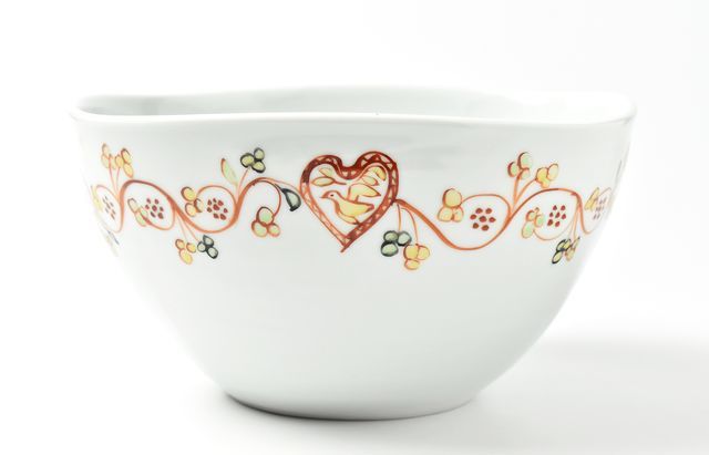 赤と白の花模様 深鉢 岡本修 赤絵唐草文深鉢 ｜ 暮らしのうつわ花田 和食器 通販