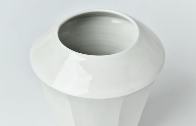 花瓶 柿伝 白磁面取 花瓶 柿伝 白磁面取 【公式通販】