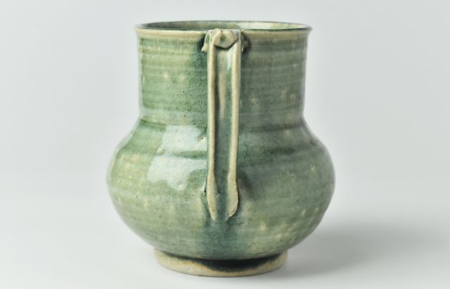 緑色 陶器製 花瓶 フリル口 林拓児 54B 緑釉花入小 ｜ 暮らしのうつわ花田 和食器 通販
