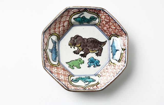 松浦コータロー 1 色絵ペルム紀生物八角小皿（5客組） ｜ 暮らしの