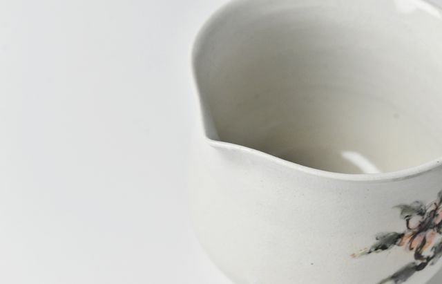 松本郁美 5A 貫入灰釉公道杯（仏花） ｜ 暮らしのうつわ花田 和食器 通販