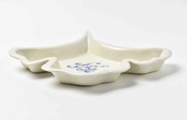 松本郁美 48 貫入灰釉銀杏型皿 ｜ 暮らしのうつわ花田 和食器 通販