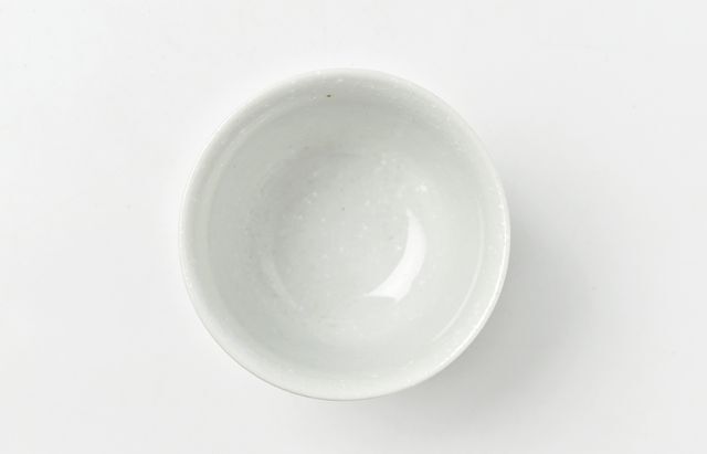 松本郁美 3D 貫入灰釉色絵蓋碗（舞楽人） ｜ 暮らしのうつわ花田 和