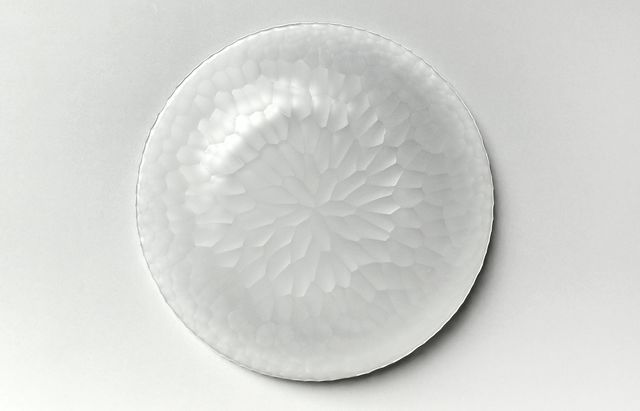 値下げ【新品未使用】市川知也　氷鱗　お皿　ガラス工芸 市川知也 浅鉢氷鱗 ｜ 暮らしのうつわ花田 和食器 通販