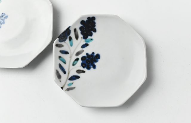 九谷青窯 54 色絵八角小皿 ｜ 暮らしのうつわ花田 和食器 通販