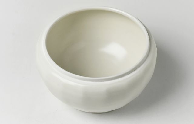 鈴木重孝 43 黄白磁釉蓋付外鎬壺 ｜ 暮らしのうつわ花田 和食器 通販