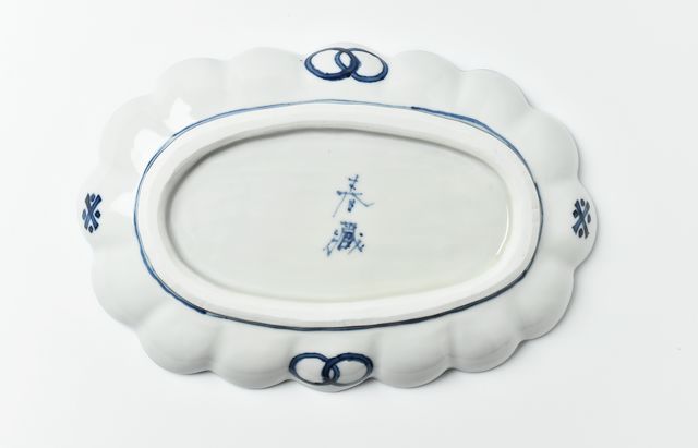 正木春蔵 染付 市松文輪花楕円皿U ｜ 暮らしのうつわ花田 和食器 通販