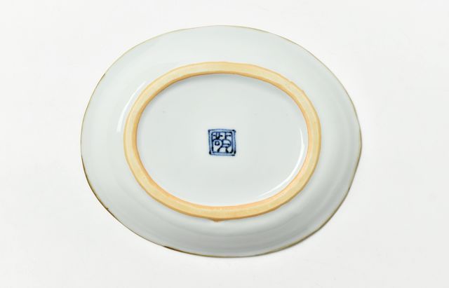 須谷窯 松文楕円皿（小） ｜ 暮らしのうつわ花田 和食器 通販