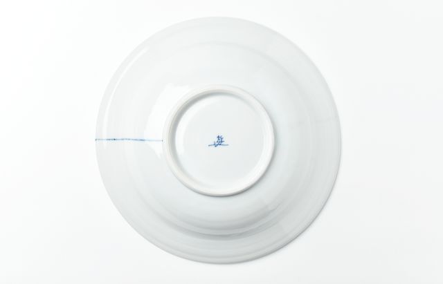 徳永遊心 染付茨の実8寸深皿 ｜ 暮らしのうつわ花田 和食器 通販