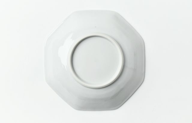 花田オリジナル 白磁八角皿【H】 ｜ 暮らしのうつわ花田 和食器 通販