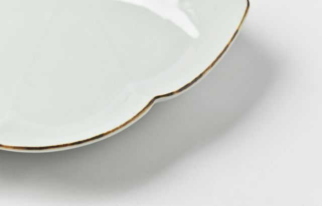 白磁❷ 口禿げの白磁の皿　中国　古玩 水野克俊 白磁口紅蝶形皿 ｜ 暮らしのうつわ花田 和食器 通販