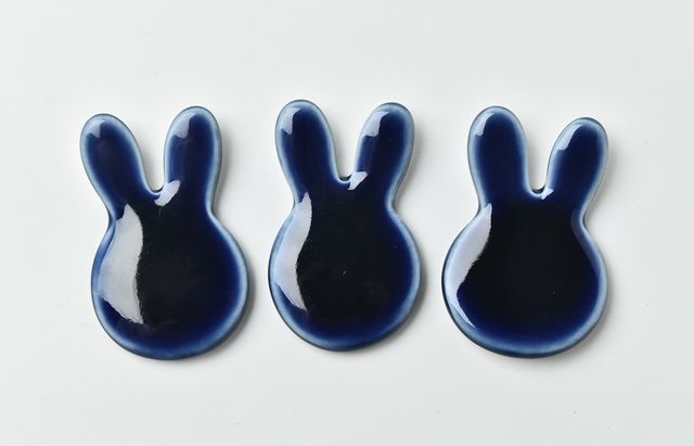 坂本窯 箸置 青うさぎ ｜ 暮らしのうつわ花田 和食器 通販