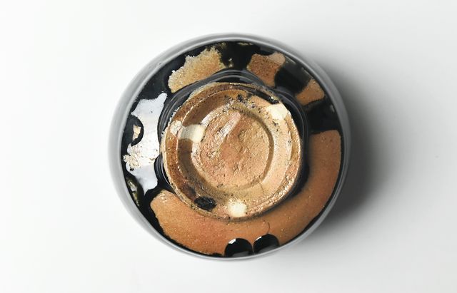 黒地六瓢螺鈿茶碗　五山窯　林淡幽造　【新品未使用】 田中佐和子 6A 黒抹茶碗 ｜ 暮らしのうつわ花田 和食器 通販