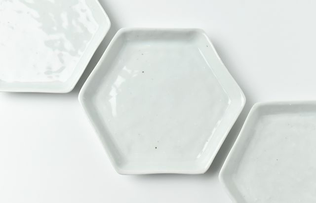 中尾万作 73 白磁六角型打皿 ｜ 暮らしのうつわ花田 和食器 通販