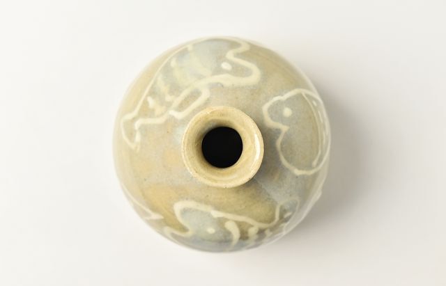 余宮隆 113 魚柄一輪差し ｜ 暮らしのうつわ花田 和食器 通販