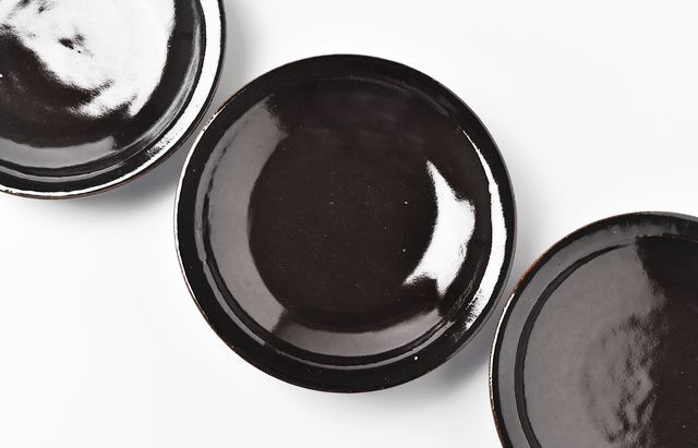 城進 54 アメ釉5寸皿 ｜ 暮らしのうつわ花田 和食器 通販